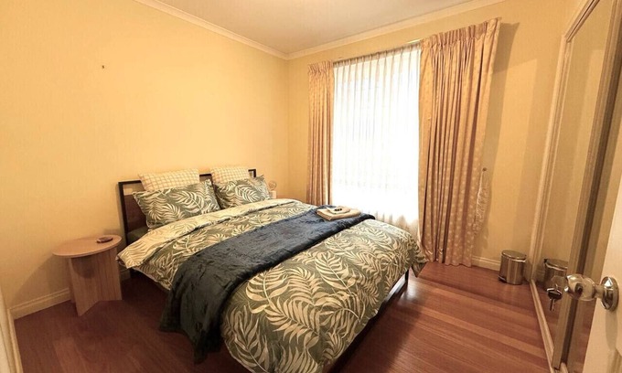 Bentleigh Apartment | Cozy Private Room | 1min to Station & Cafes