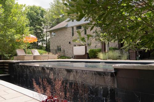 Elora Apartment | Cozy Private Suite with Year-Round Hot Tub