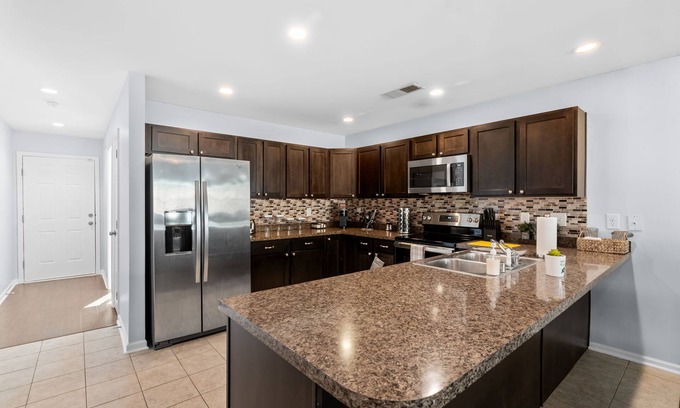 Masterson Station House | Cozy & Quiet 3/2 near Downtown Lexington 15 minutes to horse park!