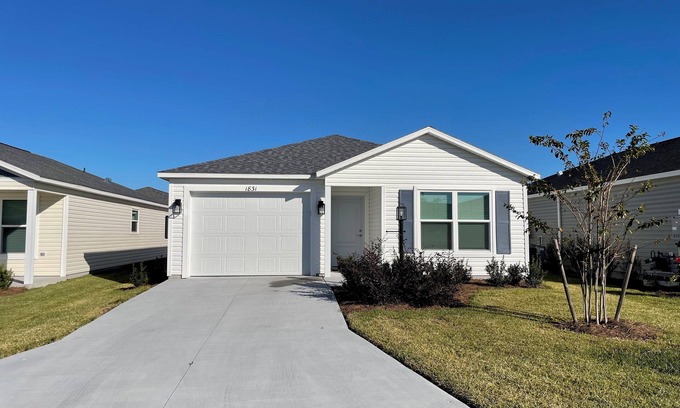 Sumter County House | Cozy Retreat Near Sawgrass Market & Brownwood Paddock Square!