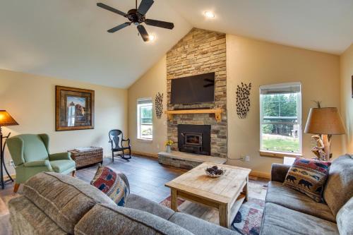 Ronald House | Cozy Ronald Retreat with Community Amenities!