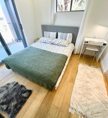 Revesby House | Cozy Room with Private Bathroom, Toilet and Balcony Close to Train Station and Airport