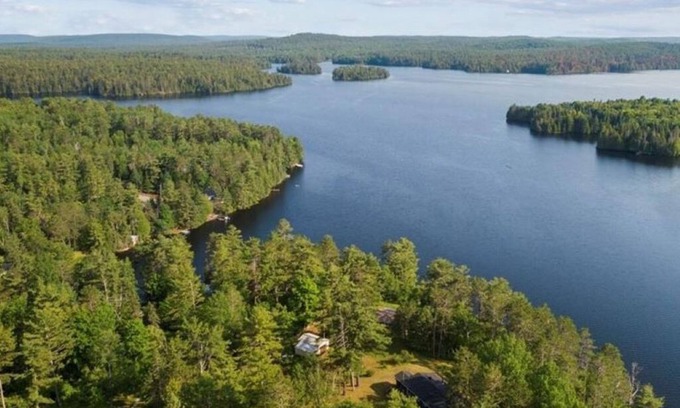 Greater Madawaska Cottage | Cozy Rustic Clost Lane Near Calabogie, ON