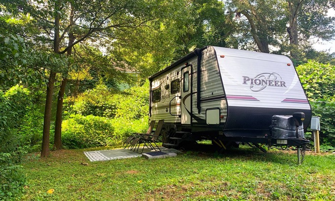 Athens House | Cozy RV 1 mile from DT Athens and 2 miles from Sanford Stadium!