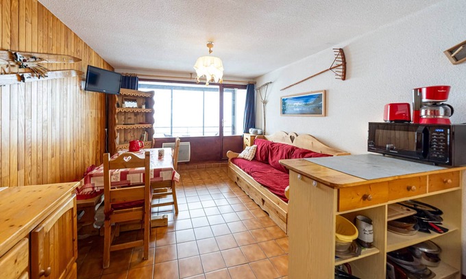 Montgellafrey Apartment | Cozy studio for 4 with balcony and TV in Saint-François-Longchamp