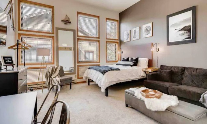 Mountain House Apartment | Cozy Ski in/Ski out studio steps from the lift!