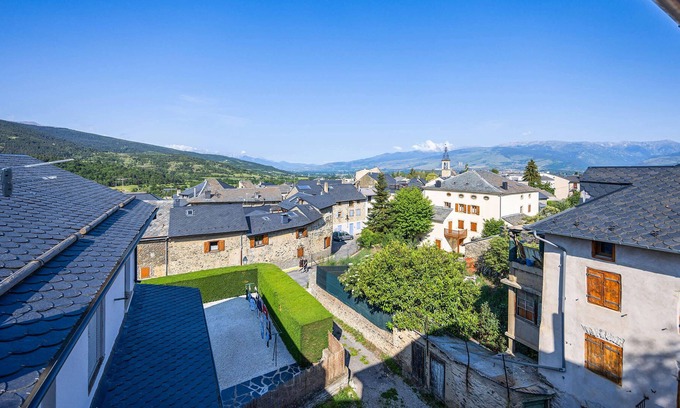 Osseja Apartment | Cozy Stay, Picturesque Village with Mountain View