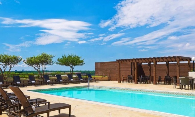 Park Central Hotel | Cozy Stay | Westin Dallas Park Central | Pool