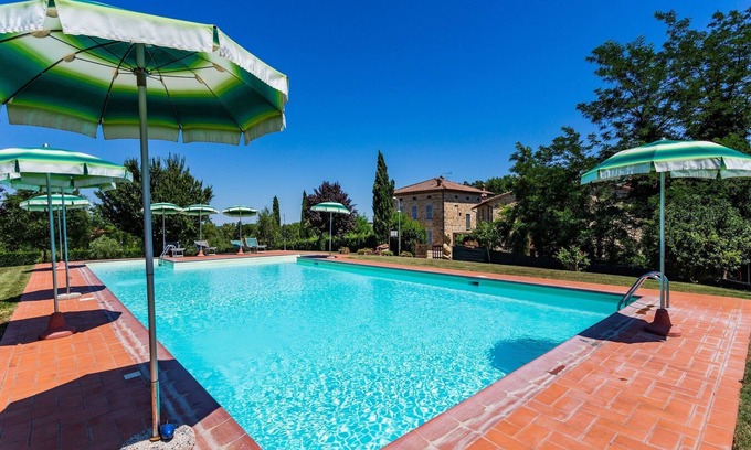 Casole d'Elsa Apartment | Cozy Stay with Scenic Views