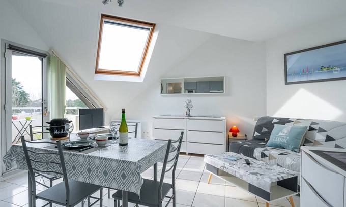 Carnac Apartment | "Cozy Studio in Carnac, 500m from Beach, Ideal for 2, Balcony, Well-Equipped Kitchen"