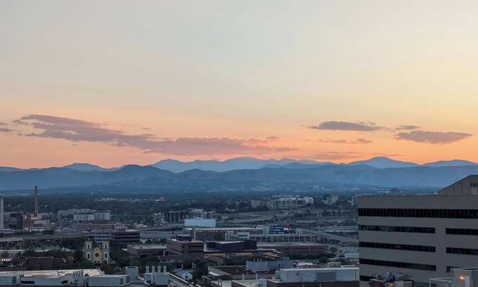 Downtown Denver Condo | Cozy Studio in Denver Central Business and Theater District, fitness room, pool