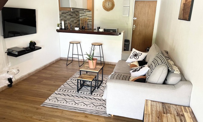 Bas du Fort Apartment | Cozy studio in Le Gosier 2 minutes from the beach