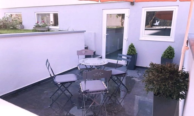 Village-Neuf Apartment | Cozy studio in the heart of the Three Borders Region (FR, CH, DE) UKBB