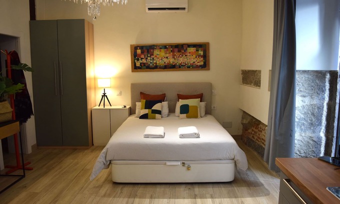 Palacio Apartment | Cozy Studio st Level in the Very Center of Madrid