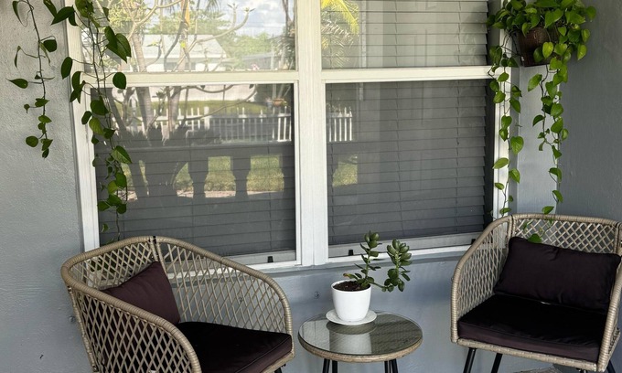 Pompano Beach Apartment | Cozy Studio with Private Entry