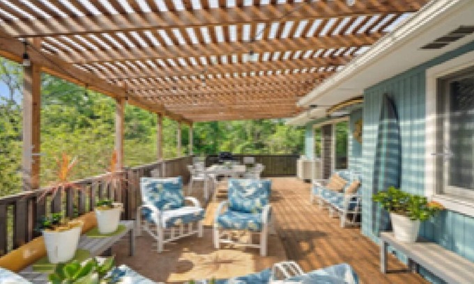 Montauk House | Cozy sun drenched beach cottage private beach, walk to town, hot tub