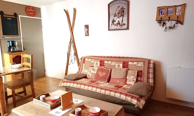 Pla d'Adet Apartment | Cozy T2 for 6 with WIFI and parking at Pla d'Adet