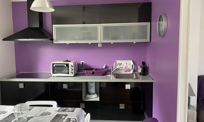 La Roche-Posay Apartment | Cozy T2 in La Roche-Posay, Near Free Parking & Connétable Thermes, WiFi Included