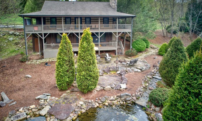 Foscoe House | Cozy Twin Rivers Edge - Waterfall & Pond - Hot Tub - Huge Fenced Yard - Outdoor Pool Table