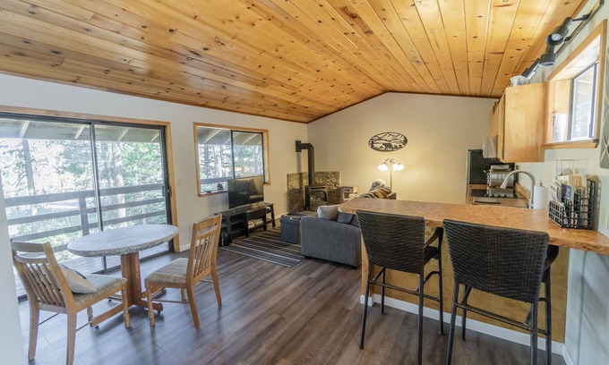 Tahoe Keys Cabin | Cozy unit, near the "Y." One minute walk to Tahoe Lagoon and forest trails!