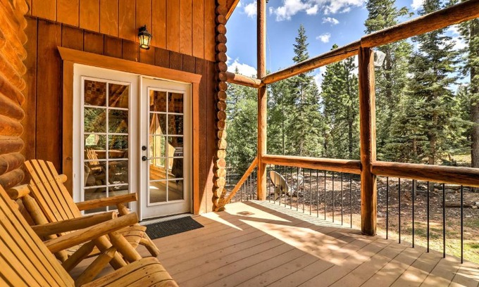 Meadow View Heights House | Cozy Utah Cabin with Deck and Fire Pit!