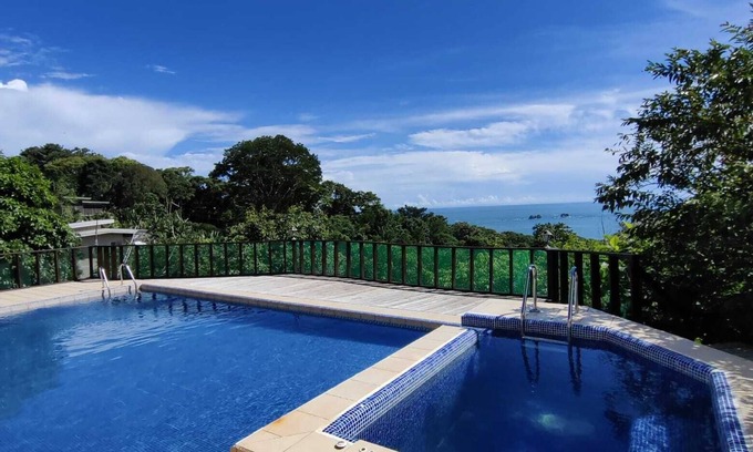 Ballena Villa | Cozy villa with an ocean view & Pool #1
