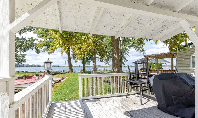 Russells Point Cottage | Cozy Waterfront Cottage on Indian Lake with Boat Slip