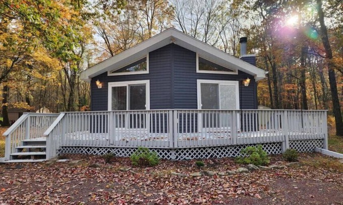 Albrightsville Cottage | CozyCottage/Pet friendly Nr Waterparks/Ski Resorts