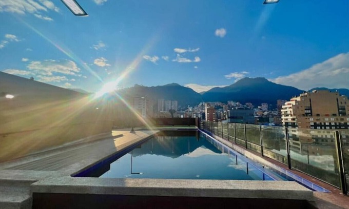 Financial District Apartment | Cozyloft Apartaestudio Chapinero Piscina gym