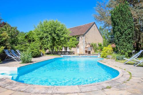 Lavau Villa | Crazy Villa Chasseuserie 89 - Heated pool - Soccer - 1h30 Paris - 45 p