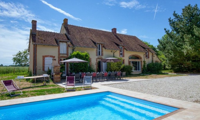 Aubigny-sur-Nere Villa | Crazy Villa Le Petit Belair 18 - Heated pool - Foot - 2h Paris - 30p