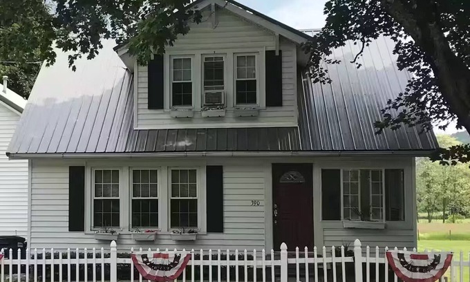 Otego House | Creekside Haven +