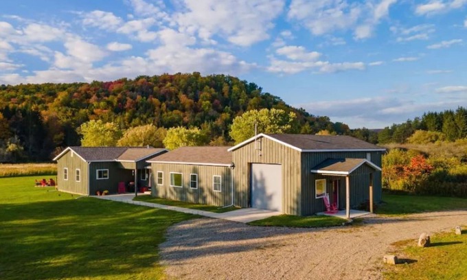 Great Valley Cabin | Creekside Ranch 9 Miles to Ellicottville w/Hot Tub