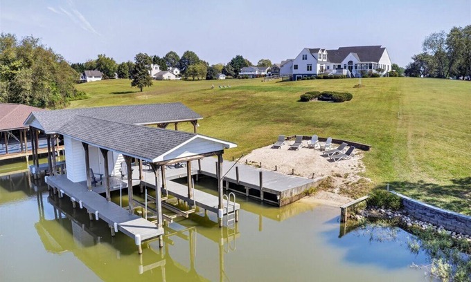 Twin Oaks House | Crescent Cove: Luxury Lake Anna Retreat for 18 with Sandy Beach & Hot Tub
