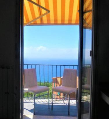 Volastra Apartment | Creuza Apartment