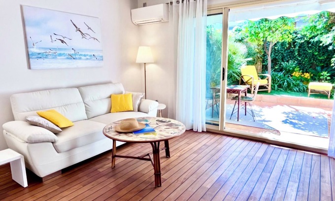 Pointe Croisette Apartment | croisette/parking/elegant private garden cocoon