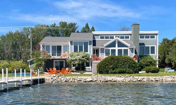 Oden House | Crooked Landing - Lakefront - Dock - Petoskey