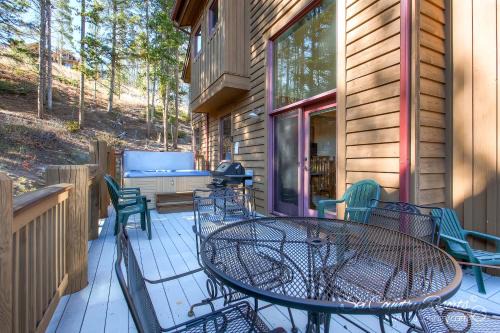 Four O'Clock House | Cross Chalet by Ski Country Resorts
