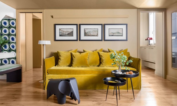 Rione III Colonna Apartment | Crossing Course fully equipped apt just 500 mt from the SPANISH STEPS