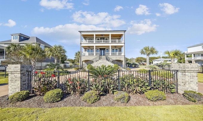 Ocean Drive House | Crown Royal - 7 BR Luxury Home w/Pool, Hot Tub, & Game Room