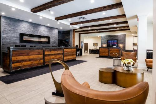 Moncton Hotel | Crowne Plaza Hotel Moncton Downtown by IHG