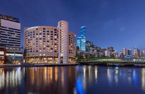 Docklands Hotel | Crowne Plaza Melbourne by IHG