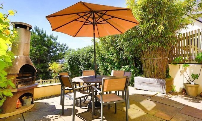 Croyde House | CROYDE LOOKOUT | 3 Bedrooms | Croyde | Sleeps 6 | Surf Room