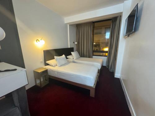 Tangier Hotel | Crystal boulevard Single/Double