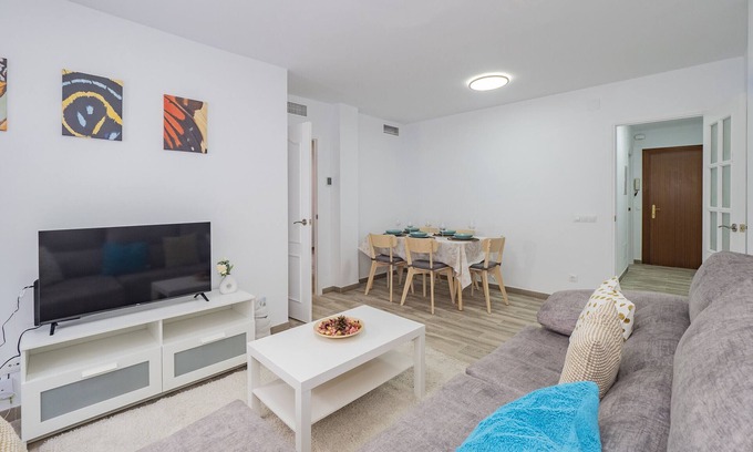 Alhaurin el Grande Apartment | Cubo's Apartment El Haymar Center/urban/air conditioning/free wifi