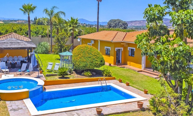 Alhaurin de la Torre Cottage | Cubo's Casa Rural La Aldaba/air conditioning/free wifi/BBQ