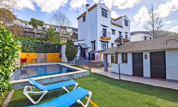 Jimera de Libar Cottage | Cubo's Casa Rural La Jara de Libar/private pool/free wifi/views