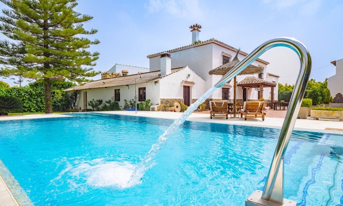 Coin Cottage | Cubo's Casa Rural VistaMontaña/private pool/air conditioning/free wifi