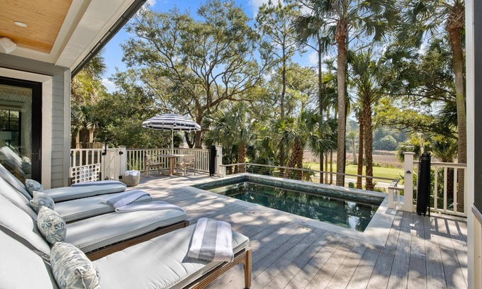 Vanderhorst Plantation House | Custom Bunk Room & Private Pool - Great for Families