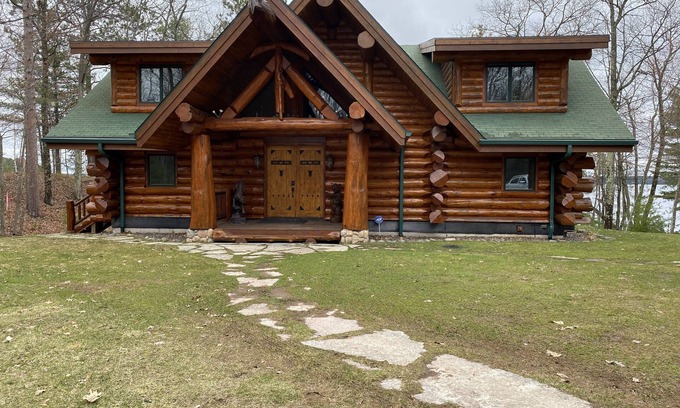 Hayward House | Custom Log Home located on Pristine Grindstone Lake